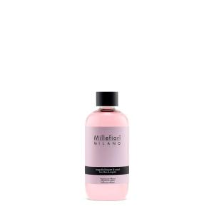 Magnolia Blossom & Wood - Difuuseri täitepudel 250ml